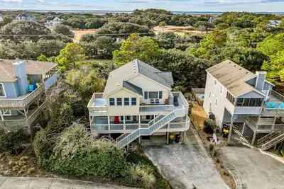 Image de Charming & sunlit home with private pool, hot tub, games, & balcony - near golf, dog-friendly