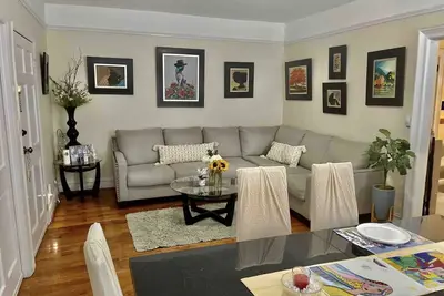 Spacious 2 bedrooms Jackson heights 1st Floor