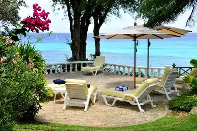 Image de Secret Cove 4 | a two-bedroom luxurious apartment with stunning sea views.