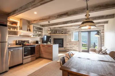Image de Renovated 1 bedroom with Views of Mont-Tremblant