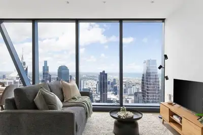 Image de A 2br Apt with Amazing City Views, Free Parking