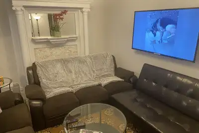 Image de Center of the City - Only Victorian with 4 King Sized Beds -The largest space!