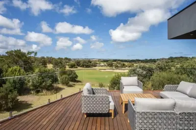 Image de The Moonah Residence - 4pm check out on Sundays*