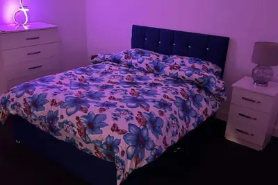 Image de Modern 2 bed flat in Salford\n\n