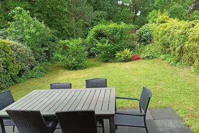 Image de Maison avec jardin proche de la forêt et du parc equestre