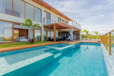 Image de Pf54 High Standard House with 5 Suites with Maid Included and Electric Vehicle Charger - Praia do Forte