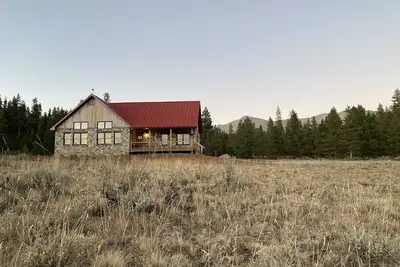 Image de New! Premier 3 bedroom cabin in Taylor Park. Base of the Collegiate Mountains.