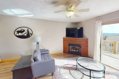 Image de Creekside #26 - Brigham Three Bedroom Townhome by RedAwning