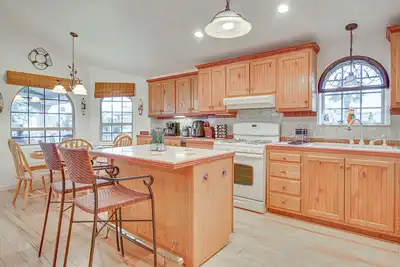 Image de Canalfront Port Isabel Cottage: 5 Mi to Beach!
