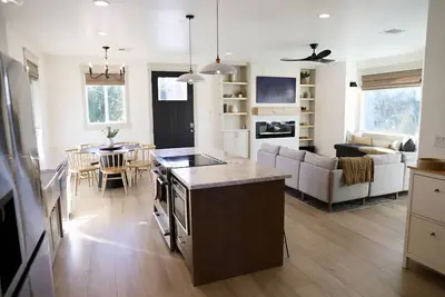 Image de Brand New Charming Retreat