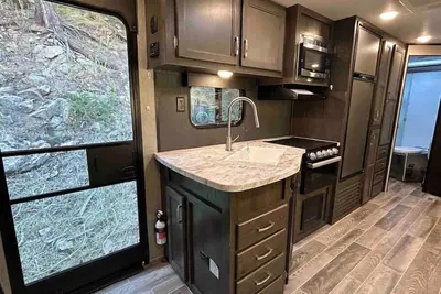 Image de Dog-friendly Buffalo Bill Lodge on Coal Creek