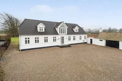 Image de Belle maison à Roslev avec cuisine