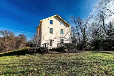 Image de 2 miles from Dunes National Park. A Unique Boutique Hotel.