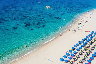 Image de Agréable appartement dans une maison de vacances avec Wifi, climatisation, piscine, Tv, terrasse