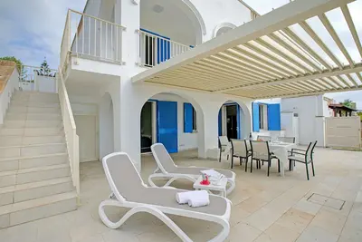 Image de La Primula Apartment 1 Sea View, Salve, Italy