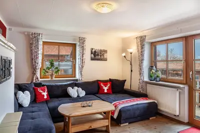 Image de Appartement \"Mair - Bergblick\" avec vue sur les montagnes, terrasse partagée et Wi-Fi