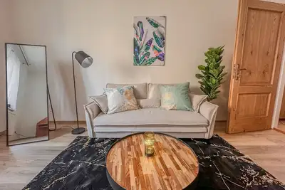 Image de Spacious & Cozy Family Residence. 3 Min Walk from Central Prague Riverside