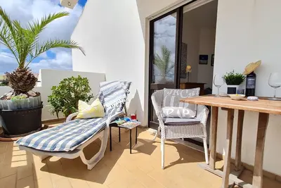 Sunny Apart W Balcony in Algarve by LovelyStay