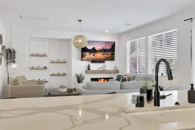 Image de Desert Mirage~Pool~Spa~Games