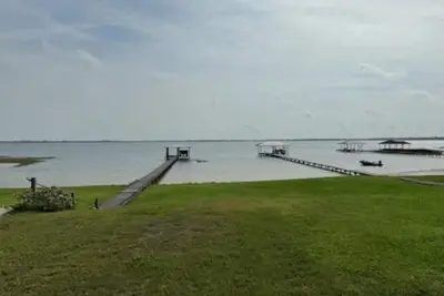 Lake-Front At Beautiful Sandy Shore Lake Placid, Fl