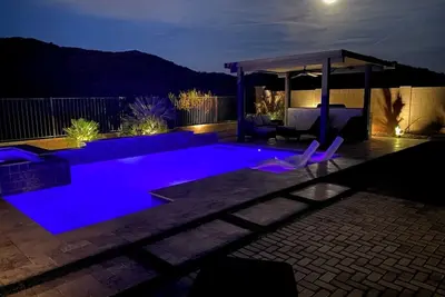 Image de Discount 6/17-7/16! Newly Heated Salt Water Pool-Spa: Secluded w/ Mountain Views