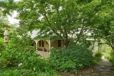 Image de Beautiful Architecturally Designed Cottage in Blue Mountains w/ Valley Views