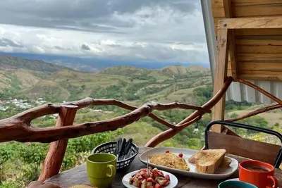 Image de Acogedoras Cabañas, Jacuzzi, Piscina, Baño Privado y Balcón con Gran Vista