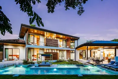 Image de Top Family Vacation Villa with Large Pool & Hot Tub, 5 Minutes walk to the Beach!