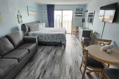 Image de Completely Renovated Ocean View King Suite! Perfect for 4 Guests! Sea Mist 51608