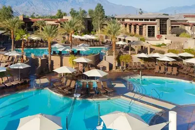 Image de Perfect Oasis During Coachella Festival