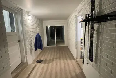 Image de Cozy retreat 20 minutes from 3 ski resorts and lake. Newly remodeled! 2 kitchens