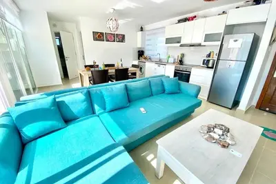 Image de Up in the sky! Incredible penthouse with private road to the sea