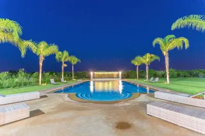 Exclusive 7 Suites Luxurious Villa With Private Pool