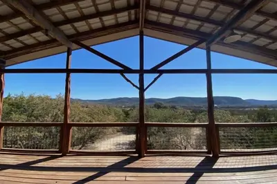 Image de Deal! 4/3 Sleeps 12, Views! Outdoor FirePlace & Fire pit ~3 Minutes 2 Frio! ~