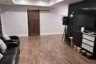 Image de Full basement independent access