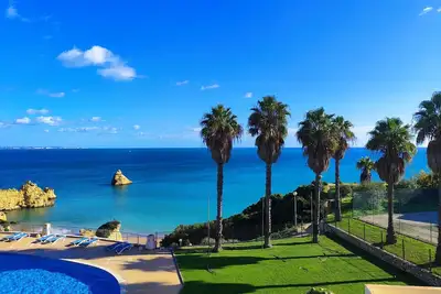 Image de Lagos Ocean Bay With Pool by Homing