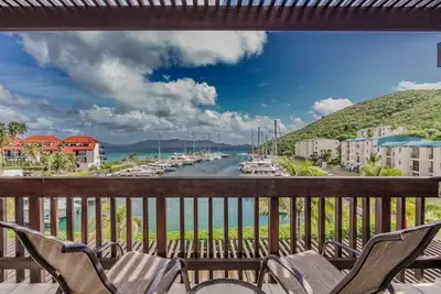 Image de 1Br condo in Sapphire Beach Resort - pool & beach! Sleeps 4