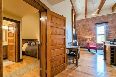 Image de 2 bedroom, 2 bathroom suite - 2 flats in 1 - Amity Flat - Willabell Flats