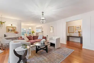 Image de Royal Oaks Retreat 2Br2Ba Fenced Yard