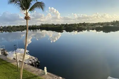 Image de Exquisite 2-Bed 2-Bath Apartment in the Seven Mile Beach Corridor, Grand Cayman