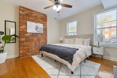 Image de 5 King Bed Family Home - Frick Park - Bakery Square