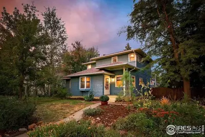 Image de Timeless Elegance: Downtown Longmont Gem with Modern Comforts!