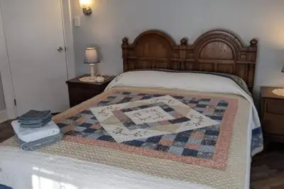 Image de Family-friendly home in peaceful village setting, super clean, \"The Rose Cottage\"