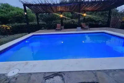Image de Private pool, tropical gardens, secluded location minutes away from Diani Beach.