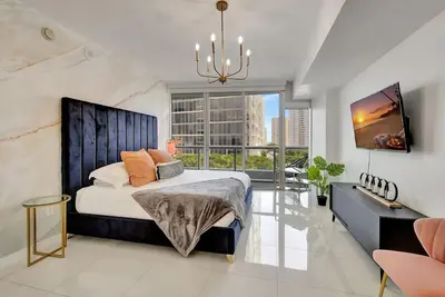 Image de Icon Gorgeous/Free Spa Pool Tub