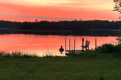 Image de Lakefront getaway with sauna! Bring your Rv —Campsite only! Private- Quiet Lake!