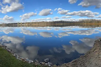 Image de Modern lake house with sandy beach! Perfect for families\/couples!