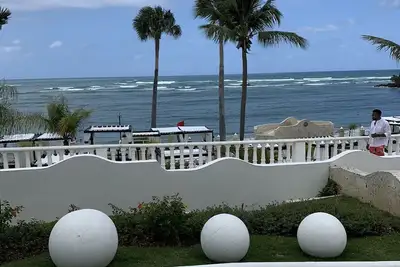 Image de 4 Bedroom Villa/ Mandatory All inclusive resort w/ Vip band privileges included