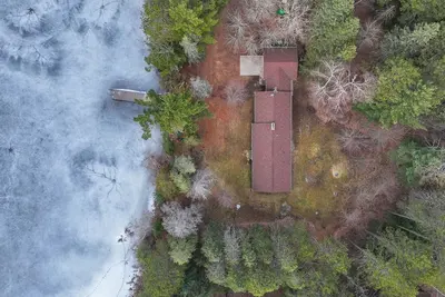 Image de Secluded Lake Estate w Trails, Water Toys & Air Hockey!