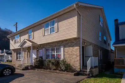 Image de Extended Stay, 3 bed, 2 bath, family friendly.